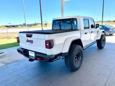 Used 2024 Jeep Gladiator Rubicon image 6