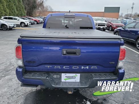 Used 2022 Toyota Tacoma TRD Off-Road w/ Technology Package image 6