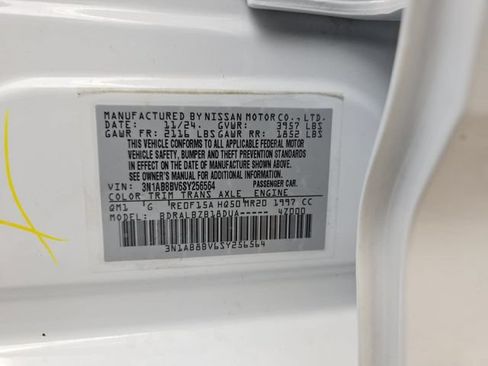 Used 2025 Nissan Sentra S FWD image 32