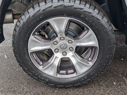 Used 2019 RAM 1500 Laramie image 16