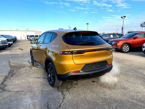 New 2025 Dodge Hornet GT w/ Tech Pack image 7