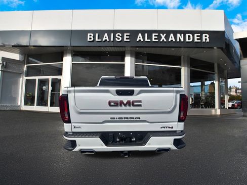 Used 2023 GMC Sierra 1500 AT4 image 4