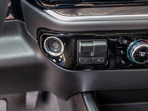 New 2026 GMC Sierra 1500 SLT w/ SLT Convenience Package AWD/4WD image 28