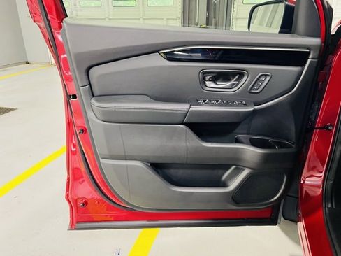 New 2025 Honda Pilot EX-L image 21