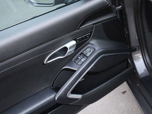 Used 2017 Porsche 911 Carrera image 22