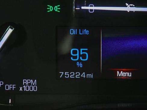 Used 2017 Cadillac XT5 Luxury image 19