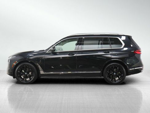 Used 2024 BMW X7 xDrive40i w/ Premium Package AWD/4WD image 2