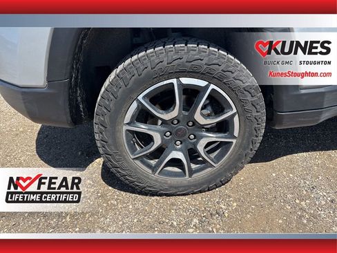 Used 2025 Jeep Compass Trailhawk AWD/4WD image 11