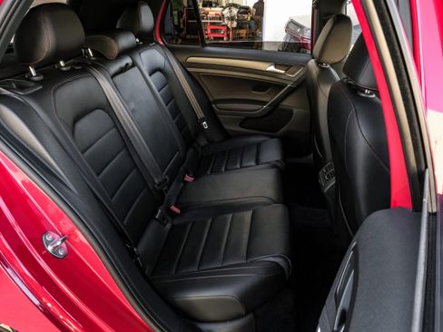 Used 2018 Volkswagen GTI SE w/ SE Leather Package image 35