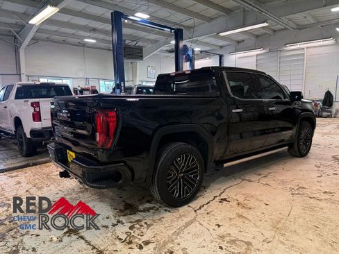 Used 2022 GMC Sierra 1500 Denali w/ Denali Premium Package image 5