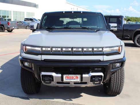 New 2025 GMC Hummer EV 2X image 8