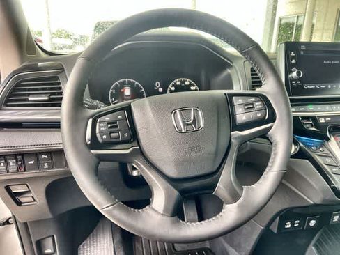 Used 2026 Honda Odyssey Elite image 17