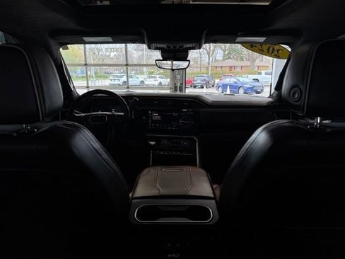 Used 2024 GMC Sierra 2500 Denali Ultimate AWD/4WD image 17