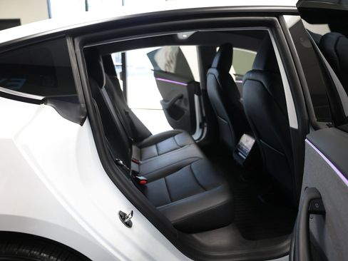 Used 2024 Tesla Model 3 Standard Range image 39