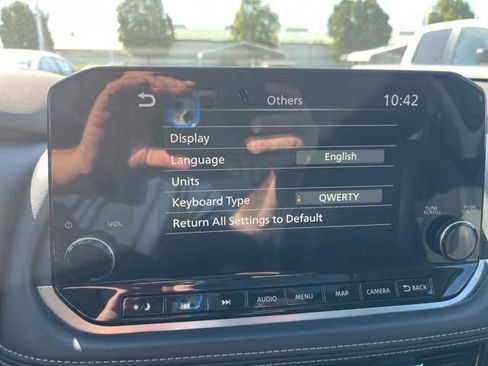 Used 2021 Nissan Rogue Platinum image 16