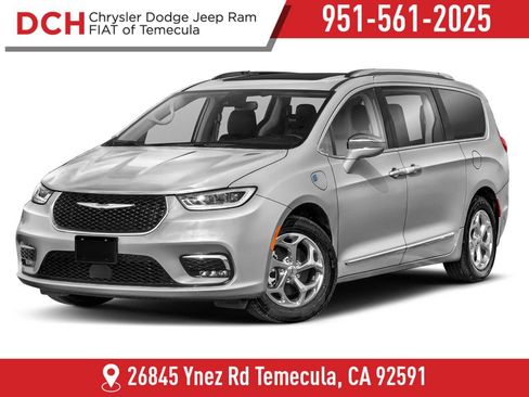 Used 2023 Chrysler Pacifica Touring-L w/ S Appearance Package FWD image 1