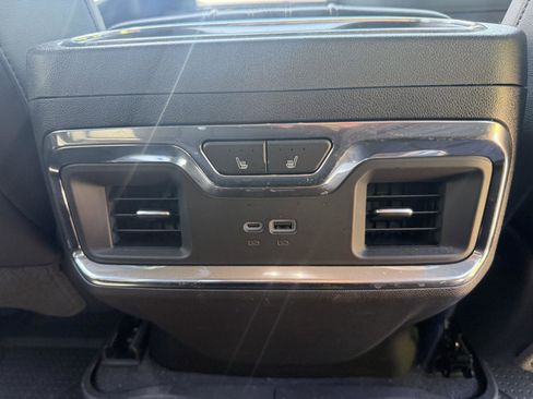 Used 2025 Chevrolet Silverado 1500 High Country w/ High Country Premium Package AWD/4WD image 30