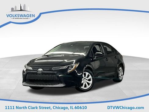 Used 2022 Toyota Corolla LE image 1