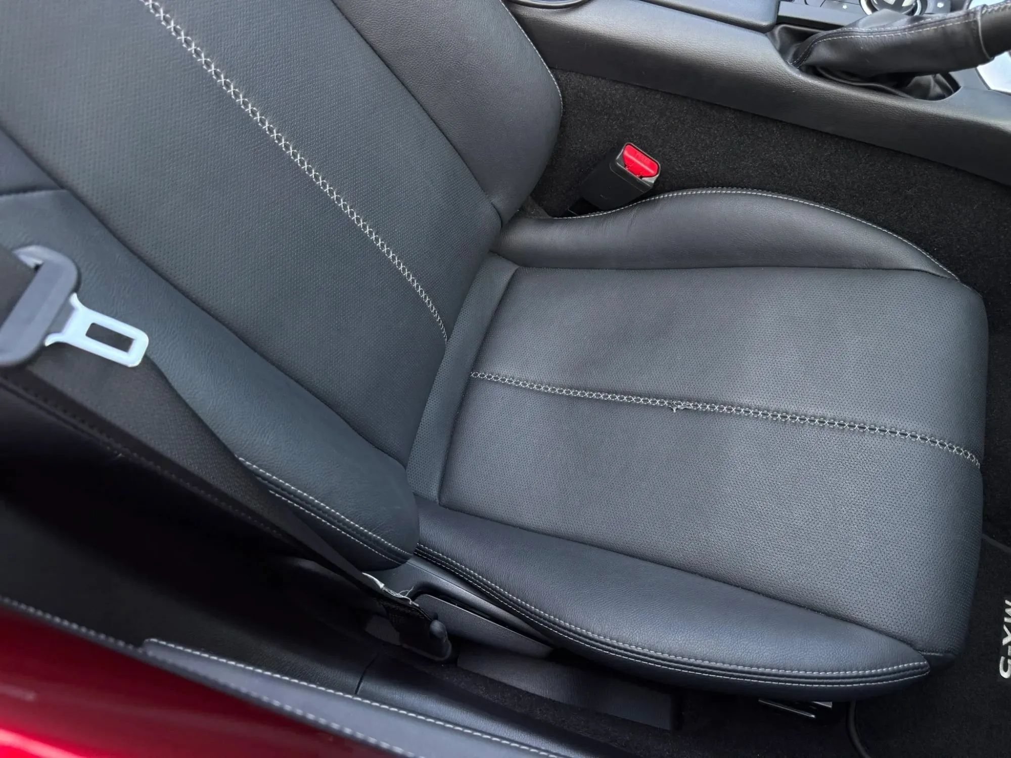 Used 2022 MAZDA MX-5 Miata RF Grand Touring RWD image 21