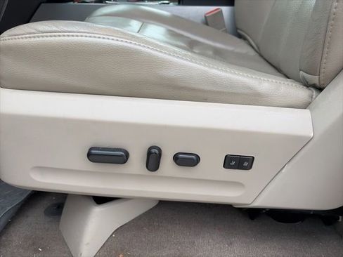 Used 2013 Ford Expedition EL Limited image 20