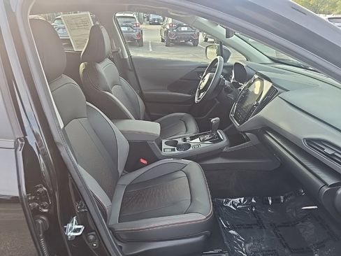 Used 2025 Subaru Crosstrek 2.5i Limited w/ Crosstrek Mirror Package image 8