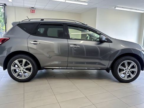 Used 2013 Nissan Murano LE w/ Platinum Pkg AWD/4WD image 3