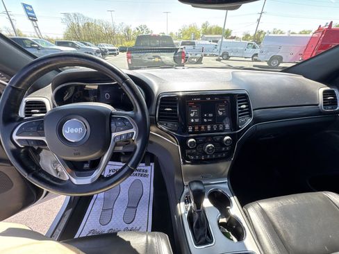 Used 2022 Jeep Grand Cherokee Limited w/ Tech Group AWD/4WD image 21