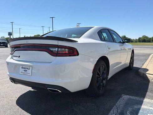 Used 2021 Dodge Charger SXT w/ Blacktop Package AWD/4WD image 5