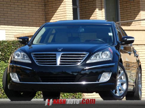 Used 2013 Hyundai Equus Signature RWD image 4