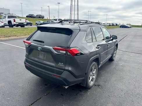 Used 2024 Toyota RAV4 XLE w/ Convenience Package image 3