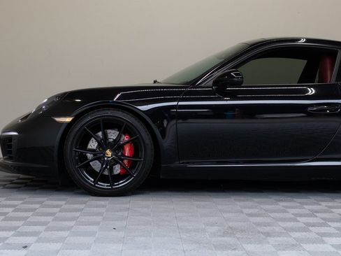 Used 2017 Porsche 911 Carrera S image 10