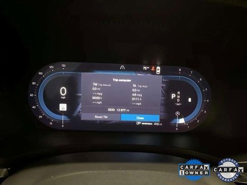 Used 2025 Volvo V60 B5 Cross Country Plus image 10