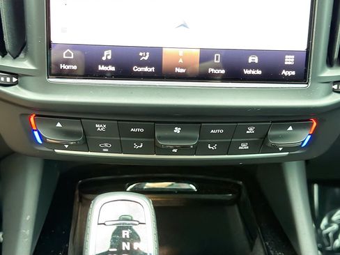 Used 2023 Maserati Levante GT AWD/4WD image 35