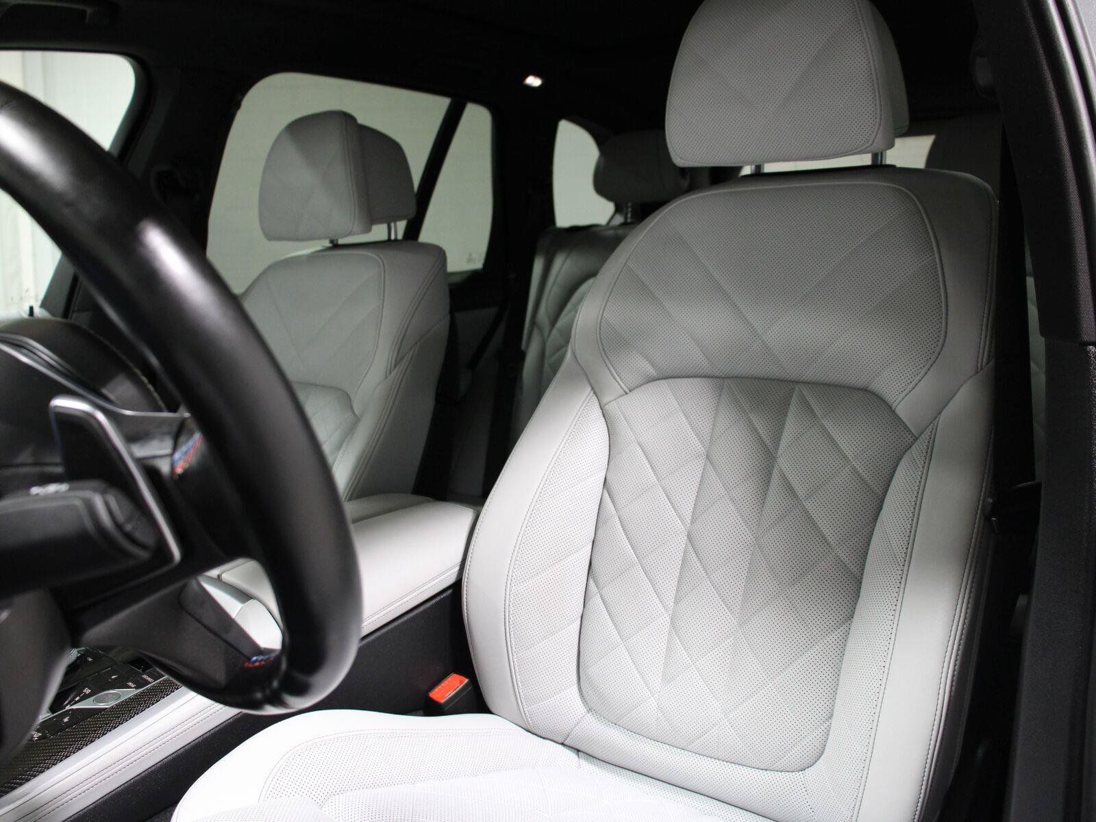 Used 2024 BMW X5 M60i w/ Climate Comfort Package AWD/4WD image 3