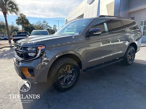 New 2026 Ford Expedition Tremor image 3
