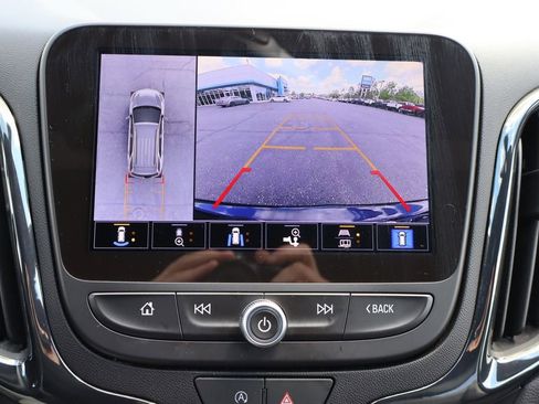 Used 2024 Chevrolet Equinox RS FWD image 12