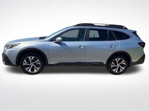 Used 2020 Subaru Outback Limited image 3