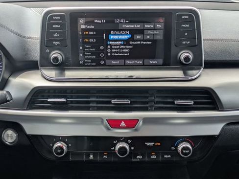 Used 2020 Kia Telluride LX FWD image 19