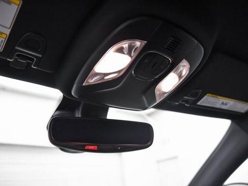 Used 2024 Jeep Compass Limited image 18