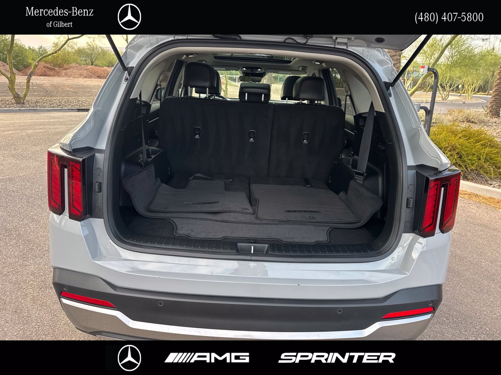 Used 2025 Kia Sorento S w/ Panoramic Sunroof Package FWD image 8