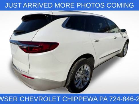Used 2020 Buick Enclave Essence image 8