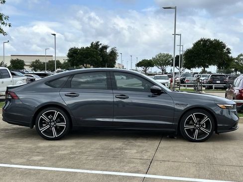 Used 2026 Honda Accord SE image 3