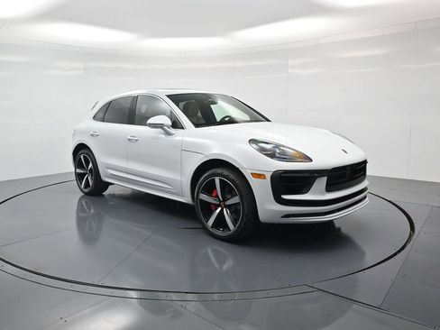 New 2026 Porsche Macan S image 32