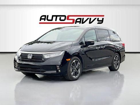 Used 2023 Honda Odyssey Elite image 3
