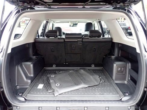 Used 2020 Toyota 4Runner SR5 image 6