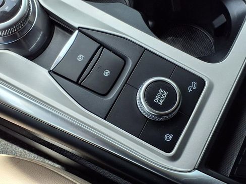 Used 2022 Ford Explorer Limited w/ Equipment Group 301A image 20