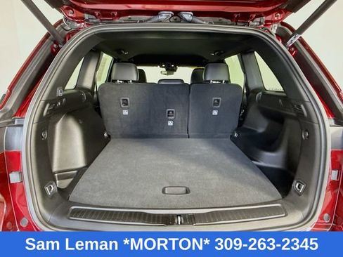 Used 2024 Jeep Grand Cherokee Altitude image 24