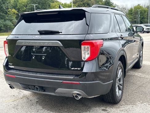 Used 2023 Ford Explorer XLT w/ Equipment Group 202A AWD/4WD image 5