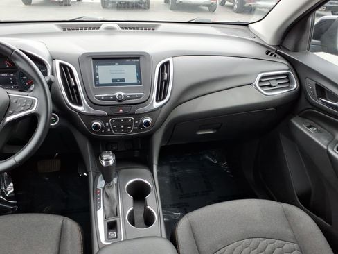 Used 2018 Chevrolet Equinox LT image 15