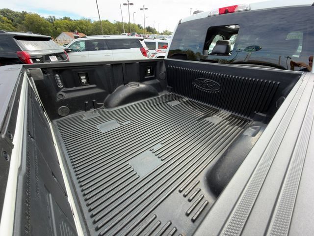 Used 2025 Ford F150 Lightning Platinum AWD/4WD image 12